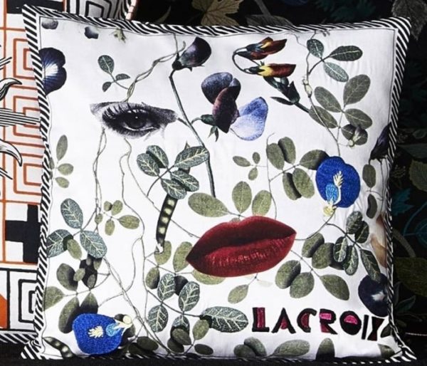 coussin décoratif de Christian Lacroix